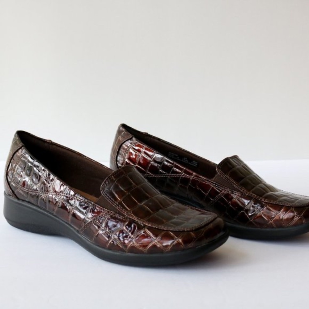 Clarks Gael Angora Brown Crocodile Pattern Loafers In Size 6.5 Brand New